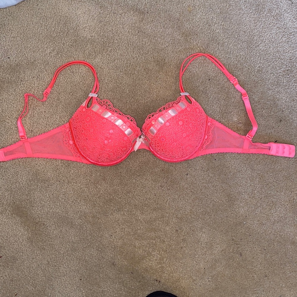 Victoria’s Secret coral lace bra